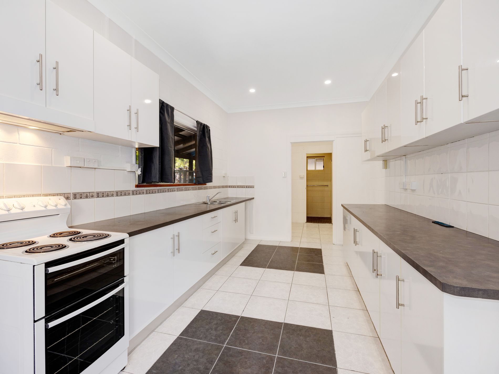 17 Mount Louisa Drive, Mount Louisa