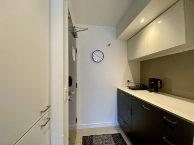 1326 / 572 St Kilda Road, Melbourne