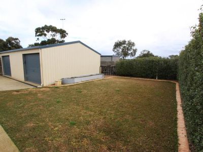 18 Recreation Drive, Leopold
