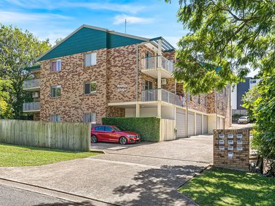 2 / 5 Vincent Street, Indooroopilly