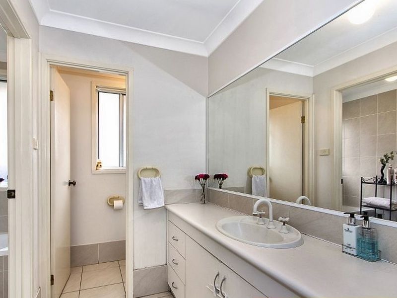 24 Sophie Place, Glenwood