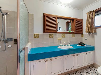 12 Fairsky Avenue, Mermaid Waters