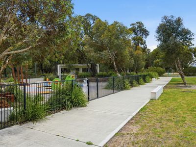 15 Montague Gra, Bushmead