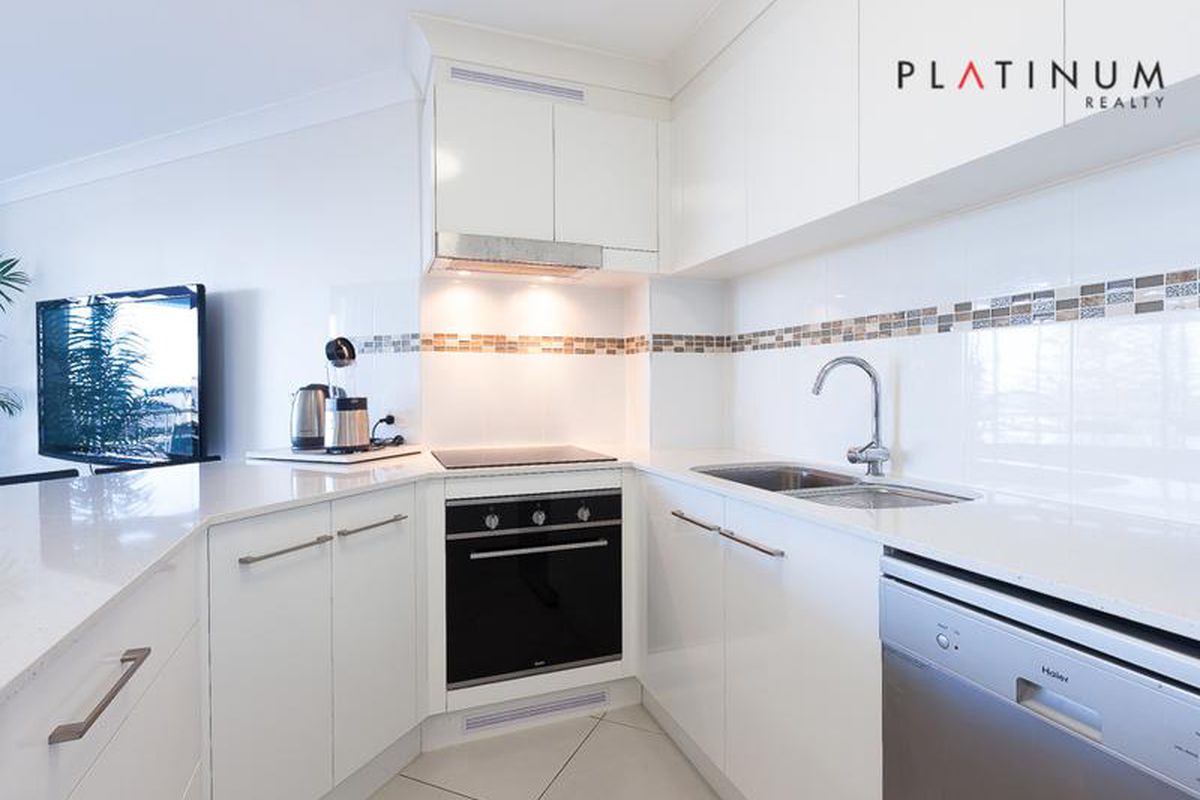 14 / 158 Hedges Avenue, Mermaid Beach