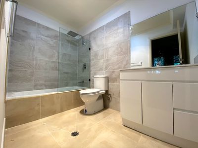 6 / 113-115 Ballarat Road, Footscray