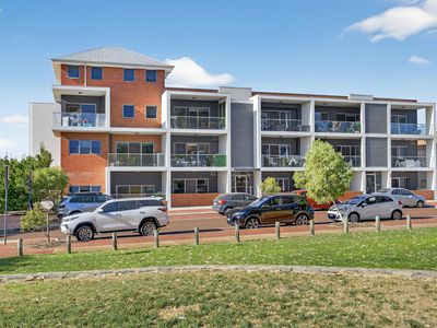 17/42 McLarty Avenue, Joondalup