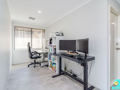 10 Paddle Way, Yanchep