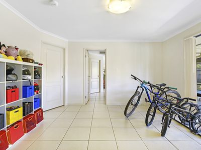 2 Beaumont Crescent, Pacific Pines