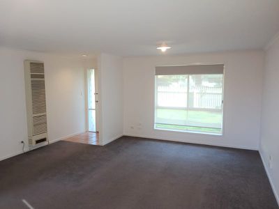 1 / 11 Griffen Street, Hamlyn Heights