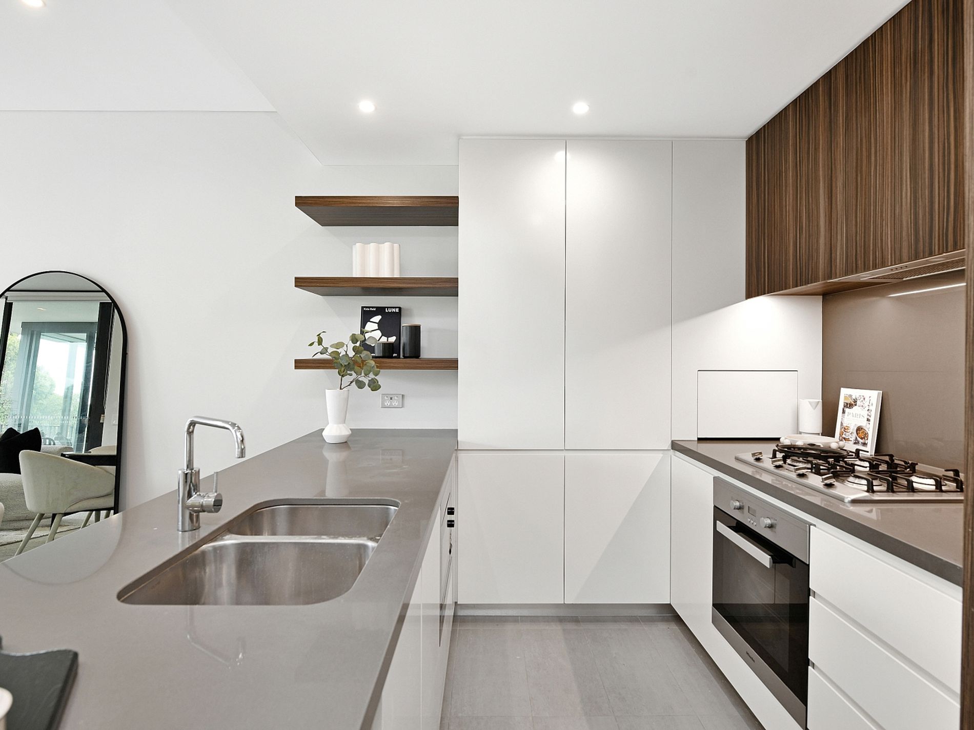 316 / 1A The Crescent, Forest Lodge