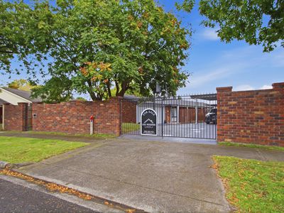 7 Ashley Court, Sale