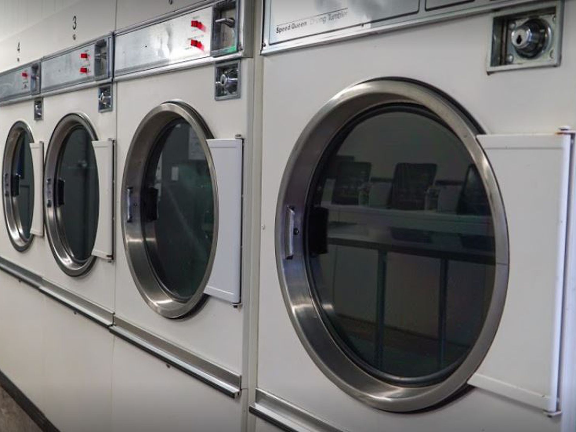 UNDER CONTRACT - Coin Laundry for Sale