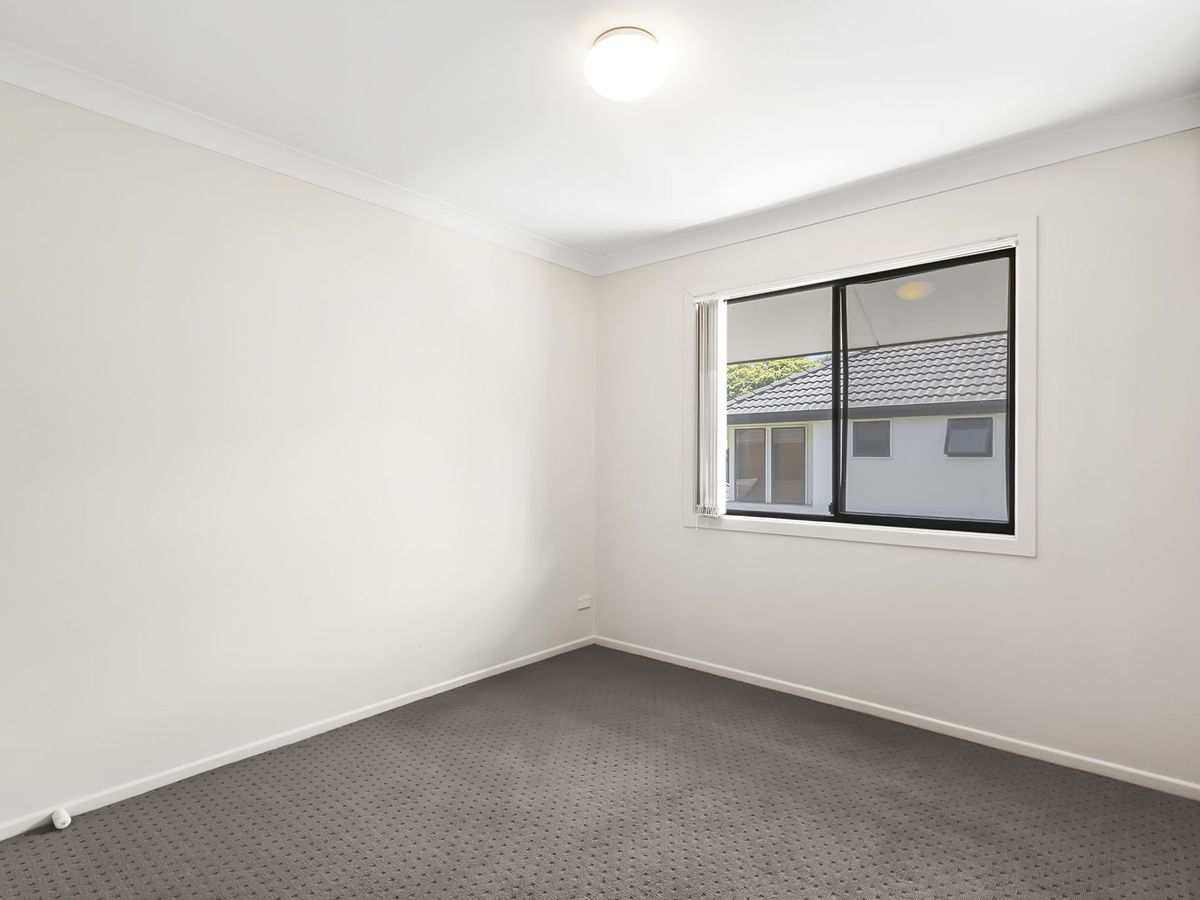 4 Harts Road, Indooroopilly