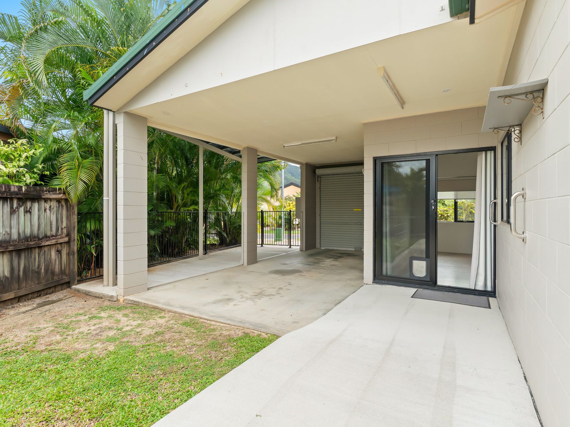 118 / 2-6 Lake Placid Road, Caravonica