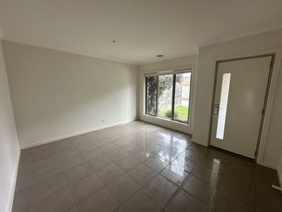 12 / 12 Stanley Street, Wallan