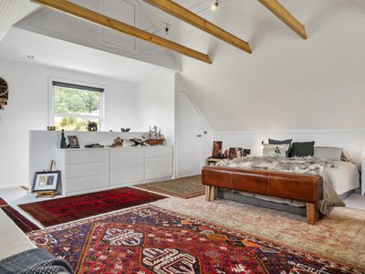 338 Dulcia Road, Gordon