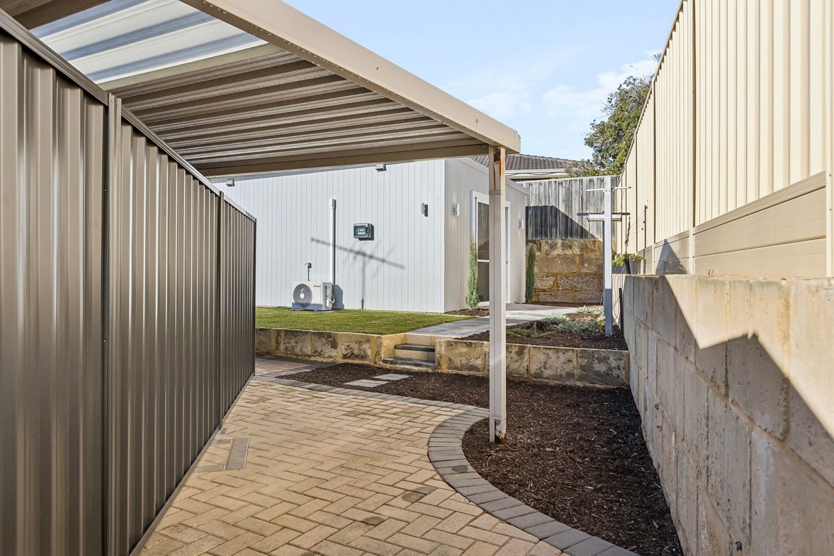 Rear Granny Flat, 33 Attwood Place, Clarkson