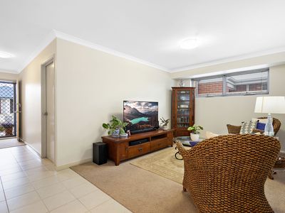 17 Pinot Loop, Pearsall