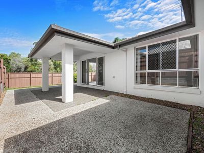 27 Dundee Cres, Wakerley