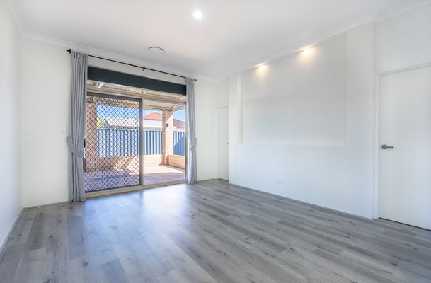 42 Achiever Avenue, Port Kennedy