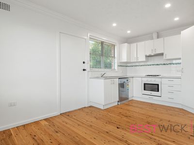 8 Isaacs Street, West Bathurst