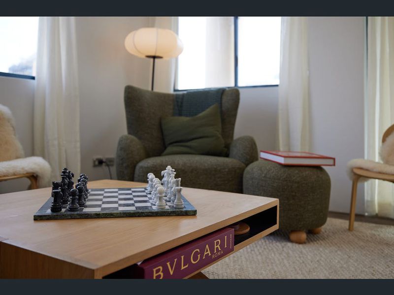 369 / 303-307 Castlereagh Street, Haymarket