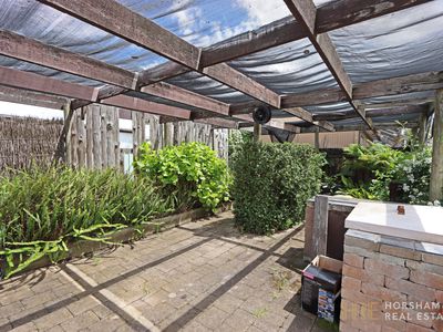 17 Schwarz Avenue, Horsham