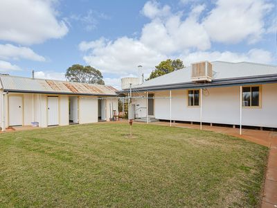 88 Parraweena Road, Coomealla