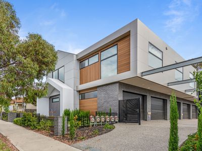 2N Newcastle Street, Thornbury