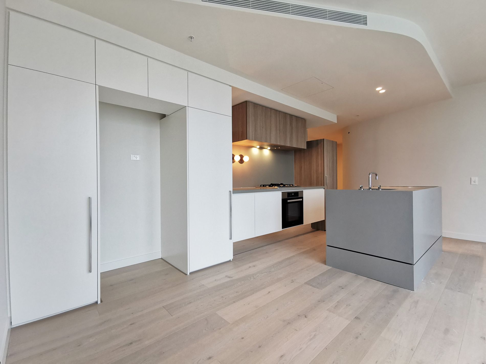 2911 / 157 A'Beckett Street, Melbourne