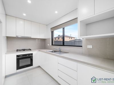 1 / 239A Miller Road, Bass Hill