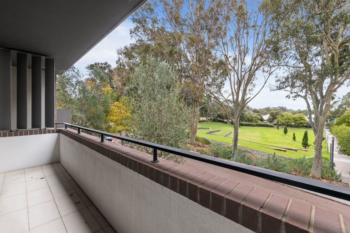 18 Lupin Hill Grove, Nedlands