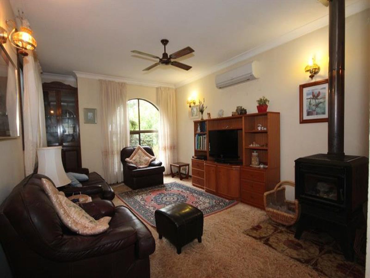 32 John Pde, Lemon Tree Passage, Lemon Tree Passage - Thumbnail 2