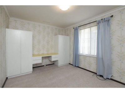 2 Lensham Place, Armadale