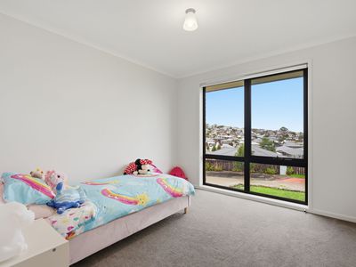 19 Lagoon View Court, Midway Point