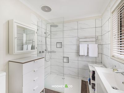 12 Atlanta Glen, Cranbourne