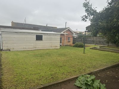 17 Derby Street, Warrnambool