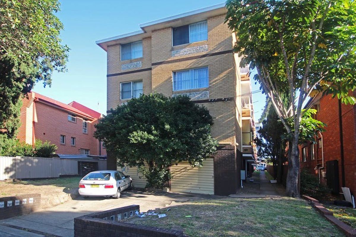 8 / 10 Dartbrook Road, Auburn