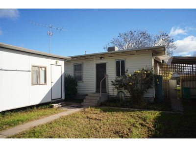 6 Elizabeth Street, Horsham