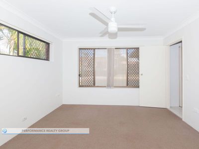 4 / 105 Sunshine Boulevard, Mermaid Waters