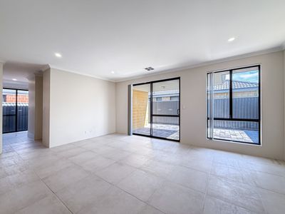 49 Rockvale Crescent, Harrisdale
