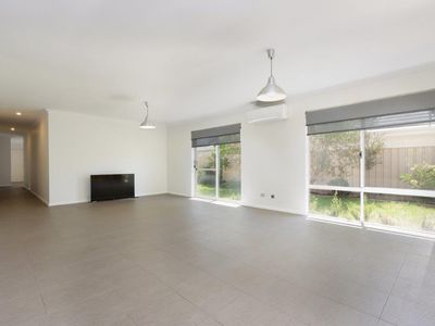 8 Lautour Street, South Guildford