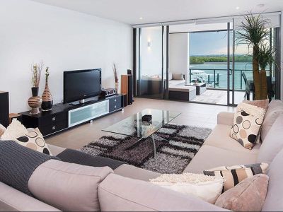 6203 / 6 Marina Promenade, Paradise Point