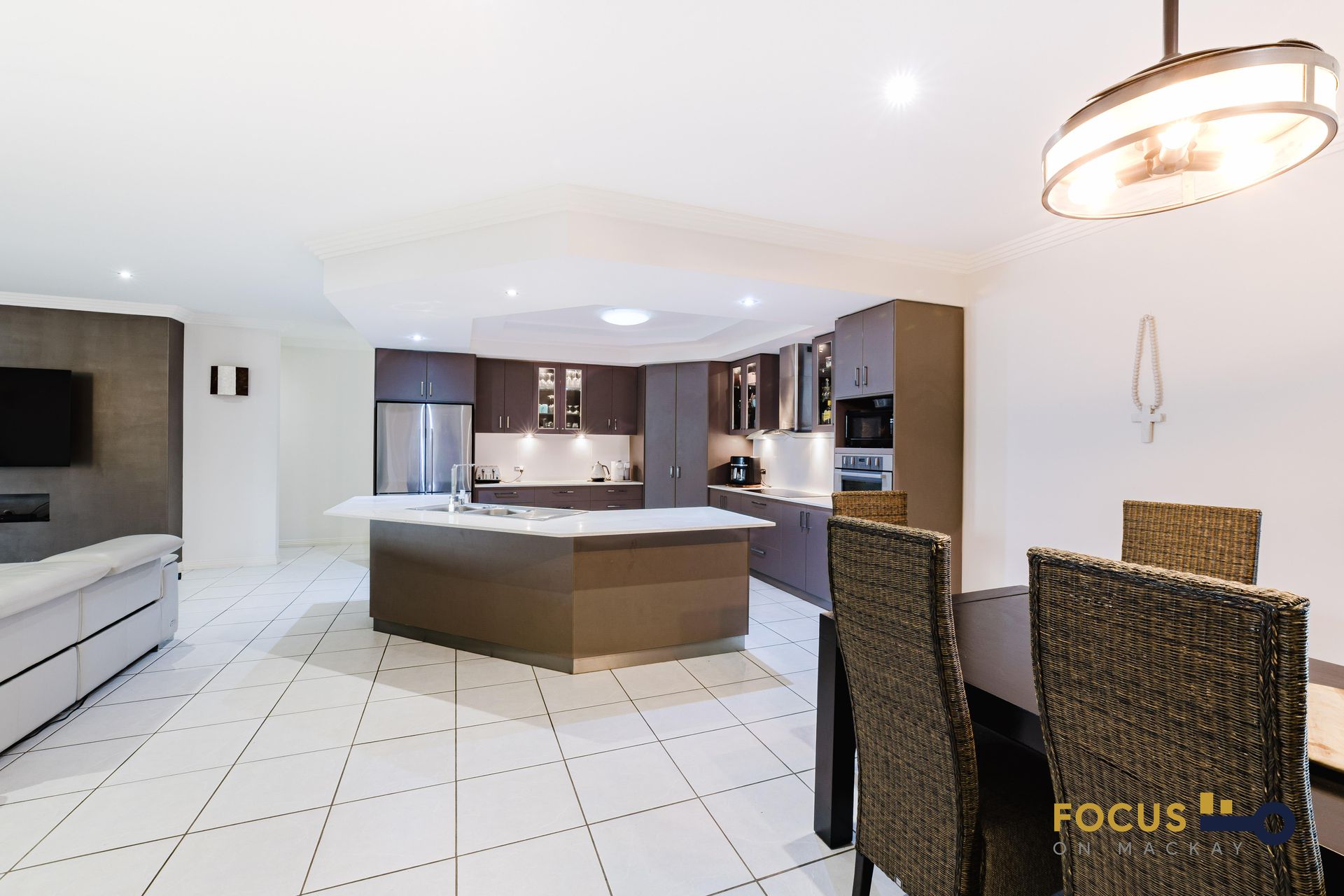 70 Gingham Street, Glenella