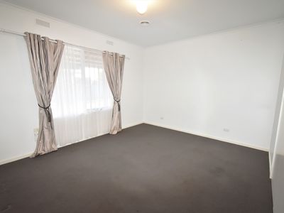 10 NOONAN STREET, Wangaratta