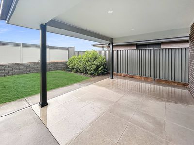 2 Bayou Avenue, Dubbo