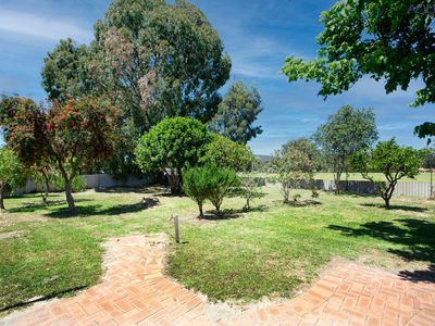 5 Melville Court, Helena Valley