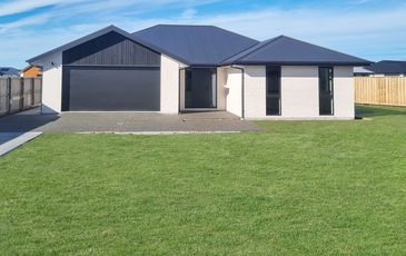 9 Yates Place, Amberley