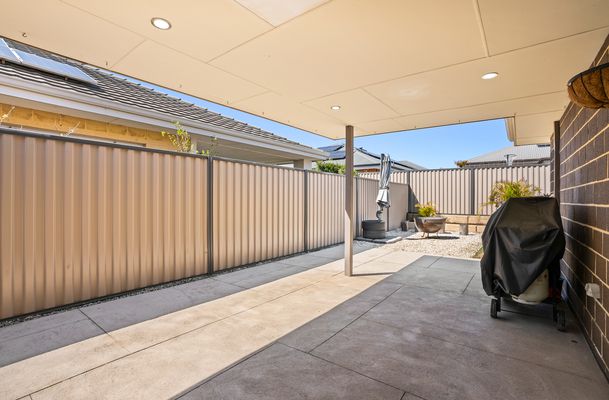 19 Calamocha Way, Piara Waters