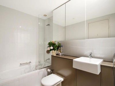 11 / 1 Defries Road, Zetland